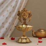 Chakra Deep Brass Chakra Deepalu Kuber Diya Religious Vilakku Oil Lamp for Pooja Room