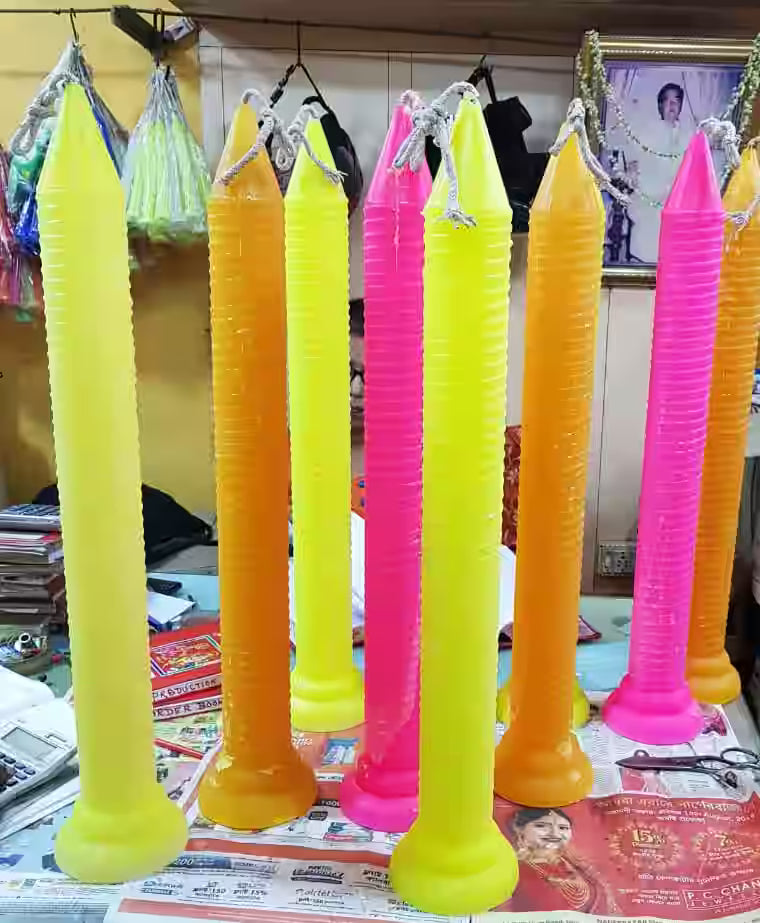Candle 1 Piece Please note that color may vary