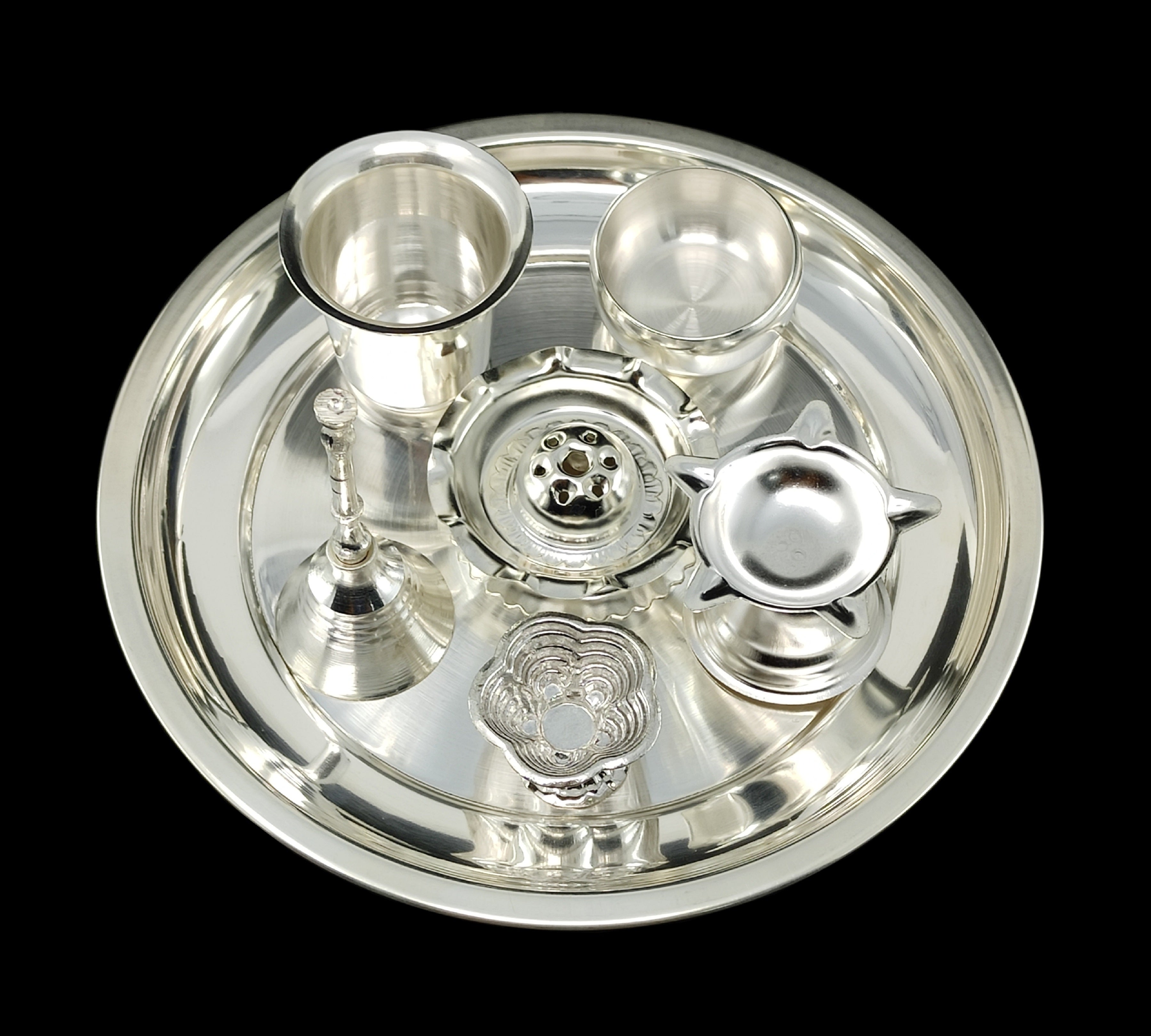 BENGALEN Silver Plated Pooja Thali Set 7 Inch with Plate Diya Glass Bowl Dhup Dan Ghanti Kumkum Holder Puja Decorative Items for Home Mandir Office Wedding Return Gift Items