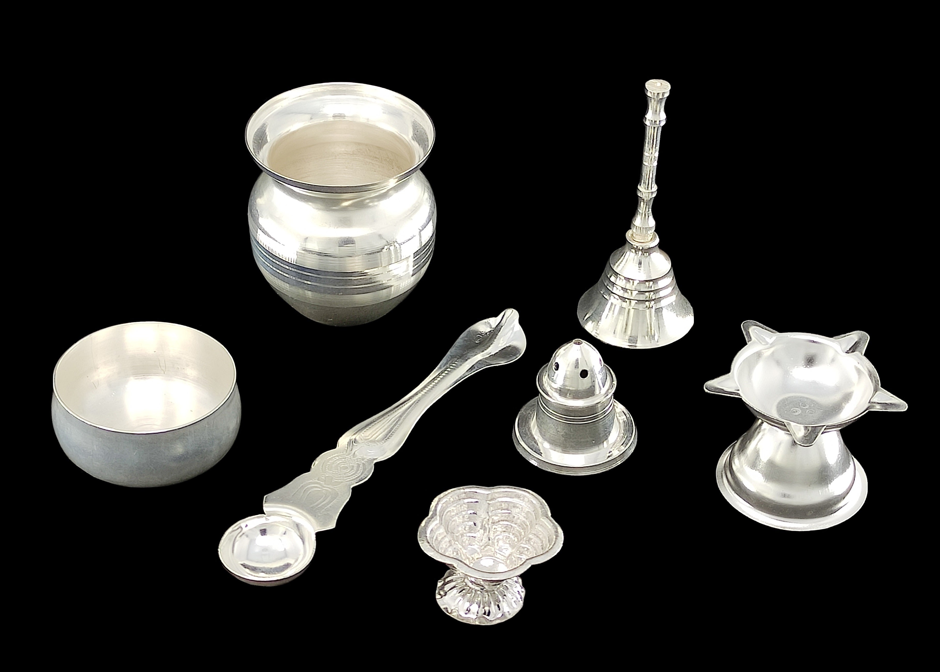 BENGALEN Silver Plated Pooja thali Set 7 Inch Plate Kalash Palli Diya Kumkum Stand Bowl Agarbatti Stand Daily Puja Thali for Diwali, Home, Temple, Office, Wedding Return Gift Items
