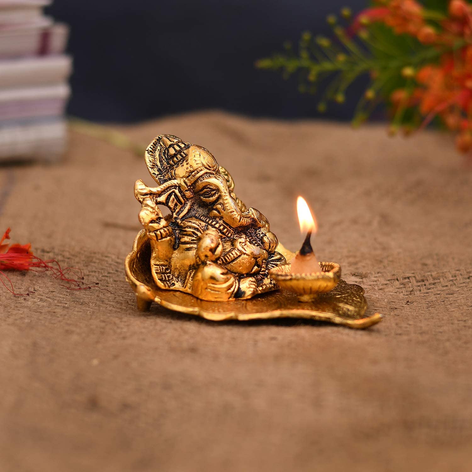 Bengalen Ganesha on Leaf Statue Ganesh Idol with Diya for Home Decorative Gifts Puja Diwali Gift Items